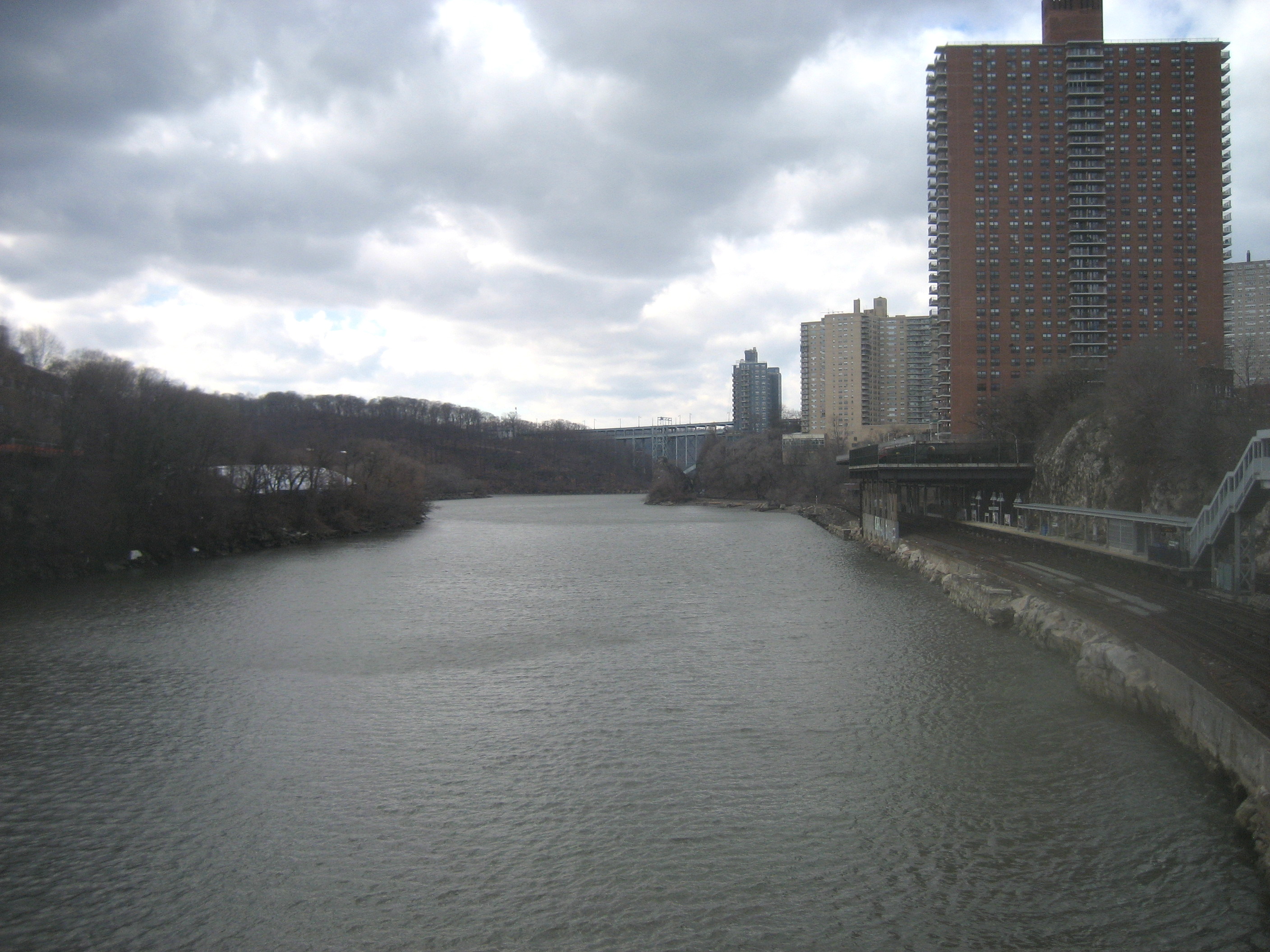 26 IMG_0401 Harlem River.JPG